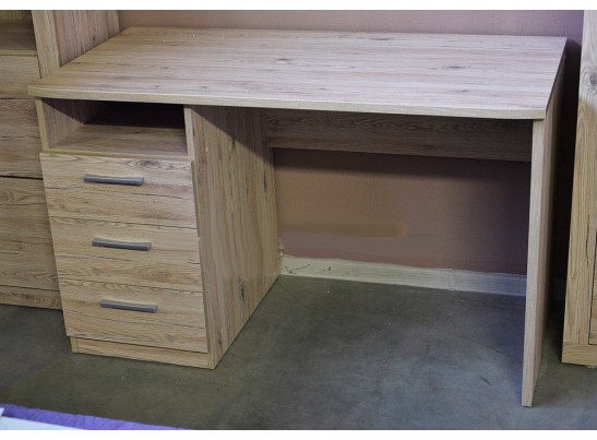 Оскар, Письменный стол 3SN