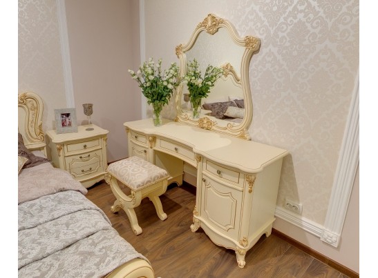 Туалетный стол c пуфом «Мона Лиза» крем