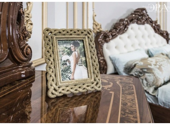 Комод 4 ящика Патрисия орех караваджо глянец