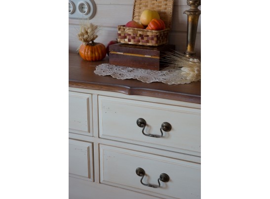 Консоль с 6 ящиками ST9358 (белая карамель)