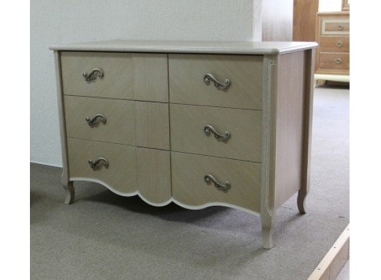 Комод Лаура с шестью ящиками из натурального дерева дуб ММ-267-04