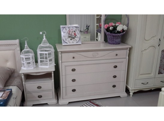 Тумба прикроватная Лика с двумя ящиками и полкой из массива дуба ММ-137-03