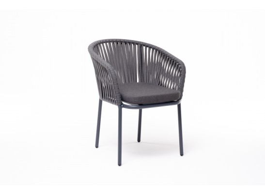 "Бордо" стул плетеный из роупа, каркас алюминий темно-серый (RAL7024) муар, роуп серый 15мм, ткань темно-серая 027 в Каменске-Уральском