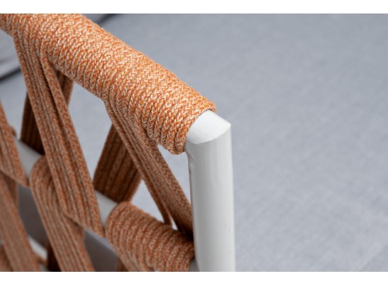 "Диего" диван 2-местный плетеный из роупа, каркас алюминий светло-серый (RAL7035) муар, роуп оранжевый меланж круглый, ткань светло-серая в Каменске-Уральском