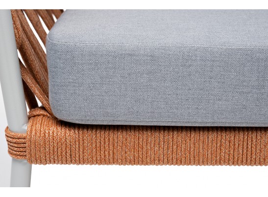 "Диего" диван 2-местный плетеный из роупа, каркас алюминий светло-серый (RAL7035) муар, роуп оранжевый меланж круглый, ткань светло-серая в Каменске-Уральском