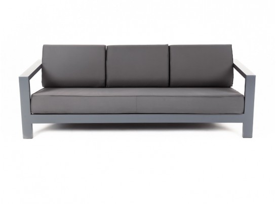 "Гранада" диван 3-местный, каркас алюминий темно-серый (RAL7024) шагрень, ткань темно-серая 027 в Каменске-Уральском
