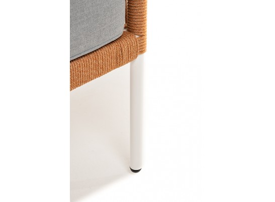 "Канны" диван 2-местный плетеный из роупа, каркас алюминий светло-серый (RAL7035) муар, роуп оранжевый меланж круглый, ткань светло-серая в Каменске-Уральском