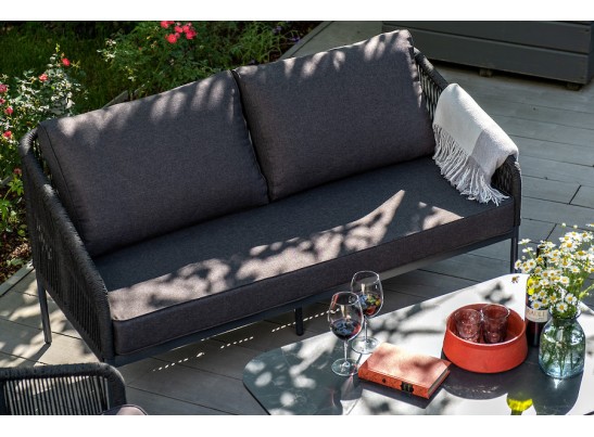 "Канны" диван 2-местный плетеный из роупа, каркас алюминий темно-серый (RAL7024) муар, роуп темно-серый круглый, ткань темно-серая 027 в Каменске-Уральском