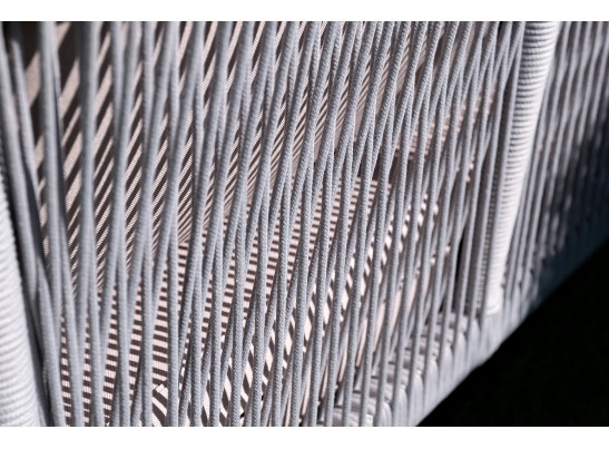 "Канны" диван 2-местный плетеный из роупа, каркас алюминий белый, роуп светло-серый, ткань светло-серая в Каменске-Уральском