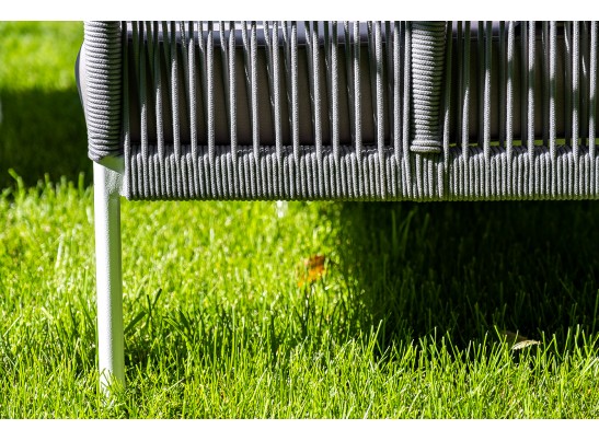 "Канны" диван 2-местный плетеный из роупа, каркас алюминий белый, роуп светло-серый кругл, ткань серая в Каменске-Уральском