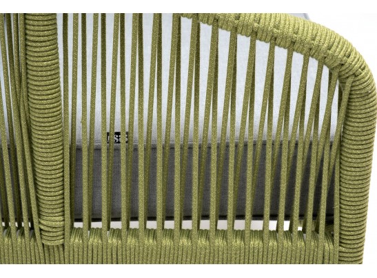 "Канны" кресло плетеное из роупа, каркас алюминий светло-серый (RAL7035) муар, роуп салатовый меланж круглый, ткань светло-серая в Каменске-Уральском