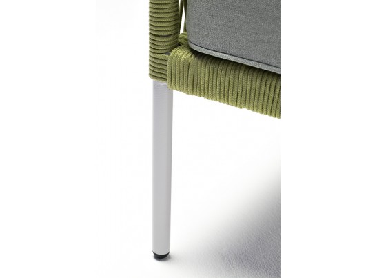 "Канны" кресло плетеное из роупа, каркас алюминий светло-серый (RAL7035) муар, роуп салатовый меланж круглый, ткань светло-серая в Каменске-Уральском