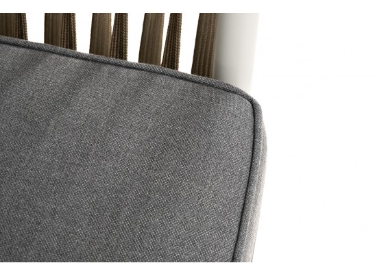 "Касабланка" диван 2-местный плетеный из роупа, каркас алюминий светло-серый (RAL7035) муар, роуп серо-коричневый 23мм, ткань серая 017 в Каменске-Уральском