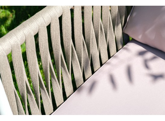 "Касабланка" диван 3-местный плетеный из роупа, каркас алюминий белый муар, роуп бежевый 20мм, ткань бежевая 052 в Каменске-Уральском