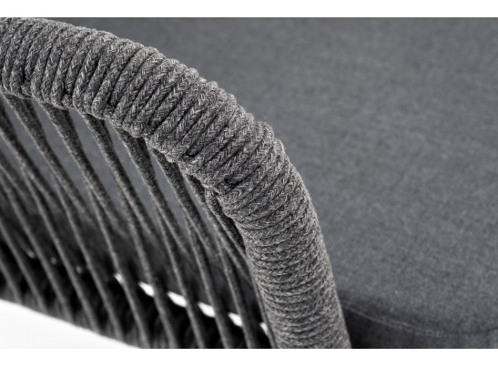"Лион" стул плетеный из роупа, каркас из стали темно-серый (RAL7024) шагрень, роуп темно-серый круглый, ткань серая в Каменске-Уральском