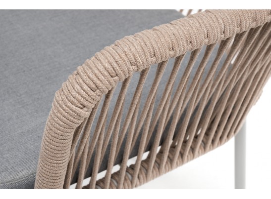 "Лион" стул плетеный из роупа, каркас из стали светло-серый (RAL7035) муар, роуп бежевый круглый, ткань светло-серая в Каменске-Уральском