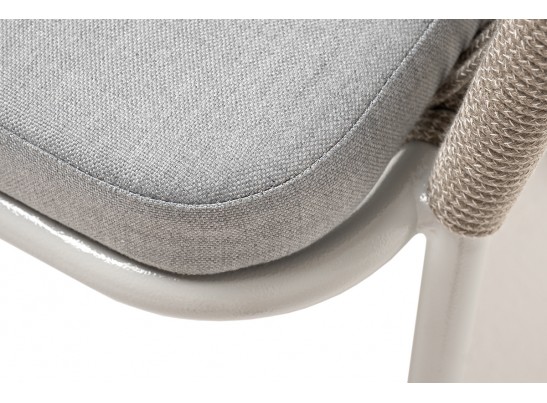 "Лион" стул плетеный из роупа, каркас из стали светло-серый (RAL7035) муар, роуп серый меланж круглый, ткань светло-серая в Каменске-Уральском