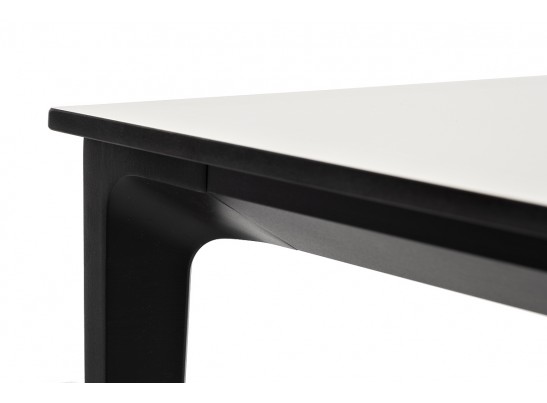 "Малага" обеденный стол из HPL 160х80см, цвет молочный, каркас черный в Каменске-Уральском