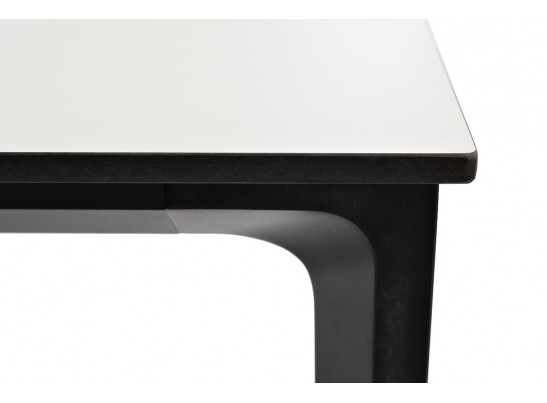 "Малага" обеденный стол из HPL 160х80см, цвет молочный, каркас черный в Каменске-Уральском