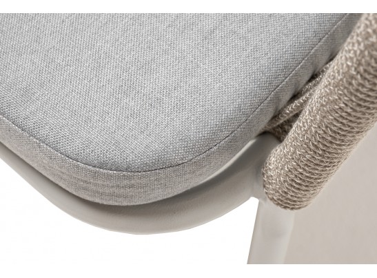 "Марсель" стул плетеный из роупа, каркас алюминий светло-серый (RAL7035) муар, роуп серый меланж круглый, ткань светло-серая в Каменске-Уральском