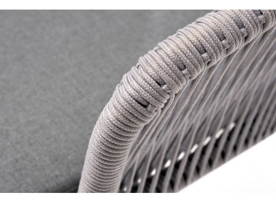 "Марсель" стул плетеный из роупа, каркас алюминий темно-серый (RAL7024) муар, роуп светло-серый круглый, ткань светло-серая в Каменске-Уральском