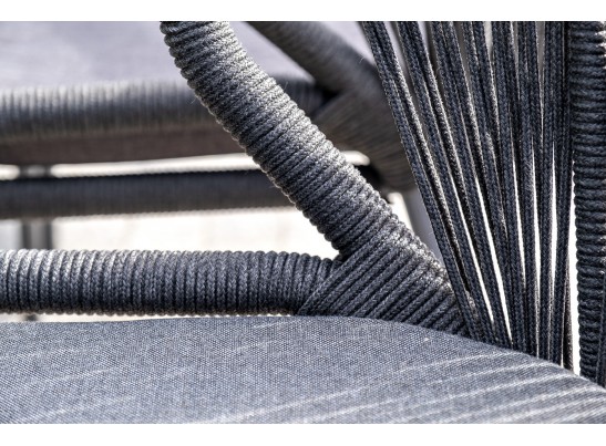 "Милан" стул плетеный из роупа, каркас алюминий темно-серый (RAL7024) шагрень, роуп темно-серый круглый, ткань темно-серая в Каменске-Уральском