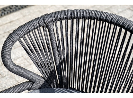 "Милан" стул плетеный из роупа, каркас алюминий темно-серый (RAL7024) шагрень, роуп темно-серый круглый, ткань темно-серая в Каменске-Уральском