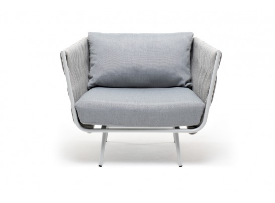 "Монако" кресло плетеное из роупа, каркас алюминий светло-серый (RAL7035) муар, роуп светло-серый 40 мм, ткань светло-серая в Каменске-Уральском