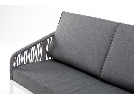 "Канны" диван 3-местный плетеный из роупа, каркас алюминий белый муар, роуп светло-серый круглый, ткань серая 017 в Каменске-Уральском