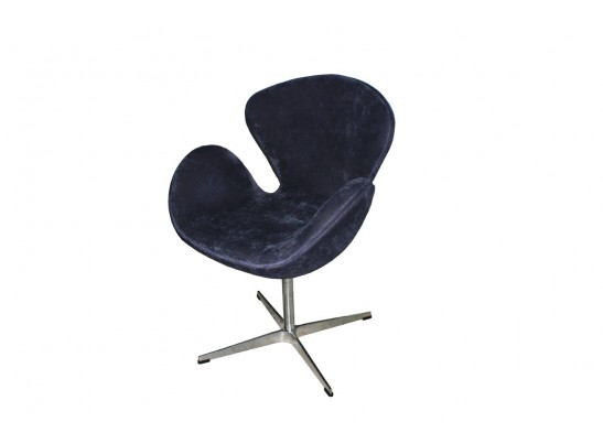 Кресло SWAN CHAIR с переобивкой в Каменске-Уральском