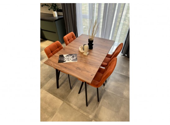 Деревянный стол Кортни 117 (157) x 77 дуб крафт табачный / черный матовый в Каменске-Уральском