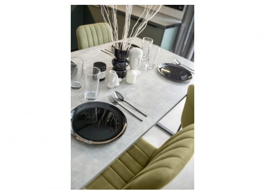 Деревянный стол Лиман 140 х 80 бетон светлый / черный матовый в Каменске-Уральском