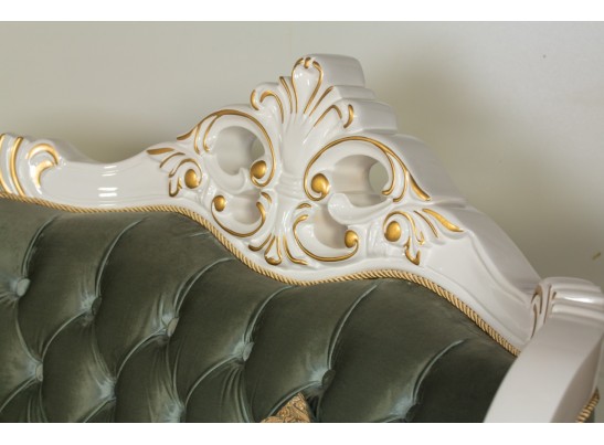 Кресло Эсмеральда, белый нефрит
