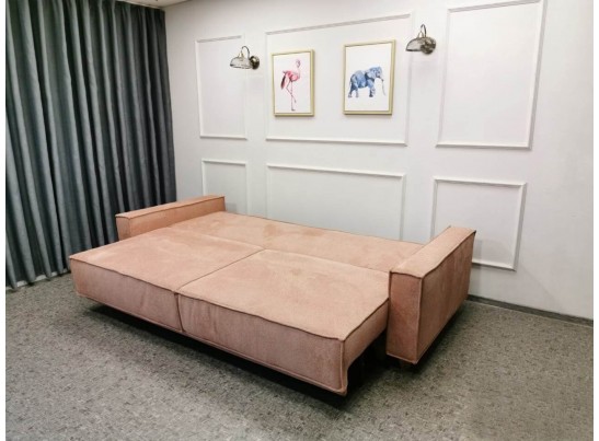 Диван Патрик