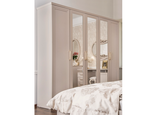 Шкаф МОККО 3-дверный с зеркалом, бежевый