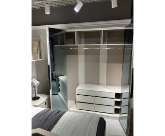 Шкаф Стелла 4-створчатый с зеркалом светло серый камень