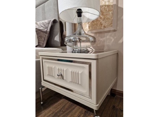 Тумба Замира серый камень в Каменске-Уральском