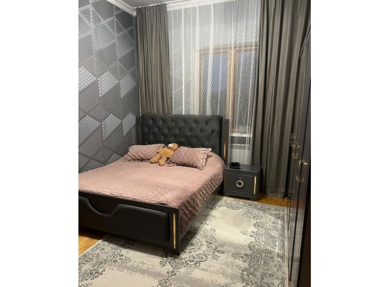 Спальня "Элит" (6х ств. кровать 1,8,дсп настил) крем/графит в Каменске-Уральском