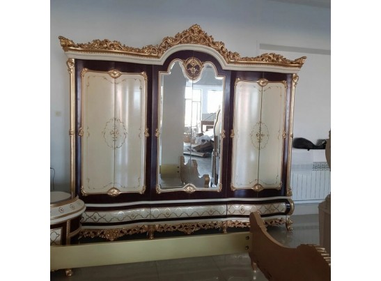 Спальный гарнитур Версаль (орех-золото)