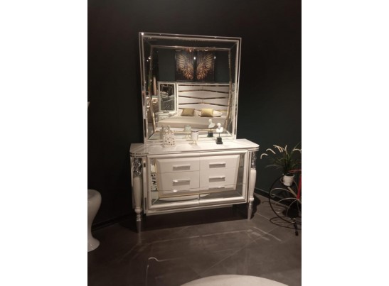 Спальный гарнитур Линда