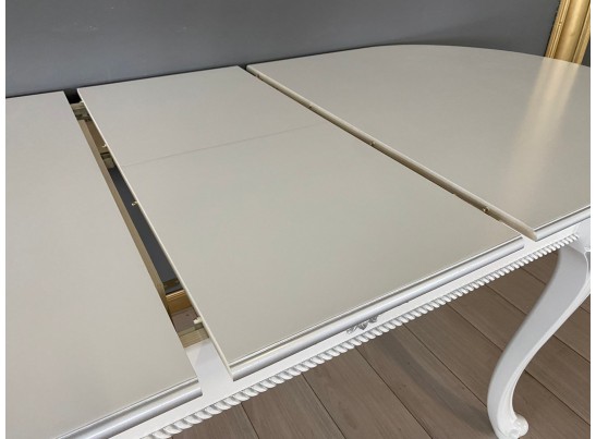 Стол овальный раскладной Розалия (белый, патина серебро)