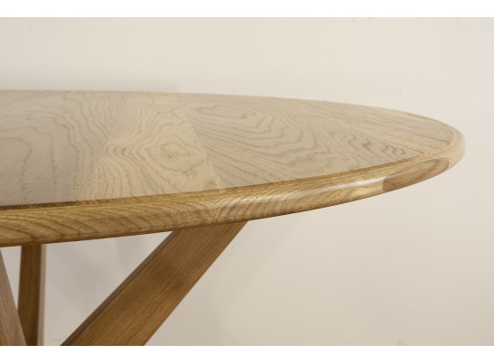 Стол «Олден» в Каменске-Уральском