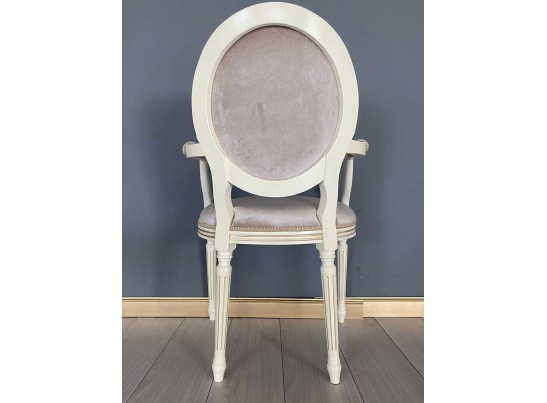 Стул с подлокотниками Медальон (слоновая кость, патина золото)