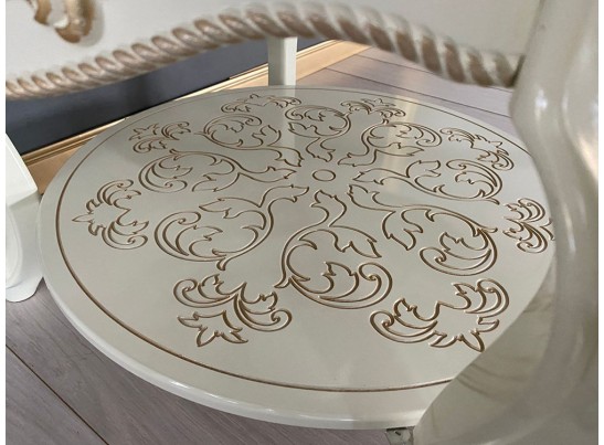 Стол журнальный круглый Жасмин (слоновая кость, патина золото)