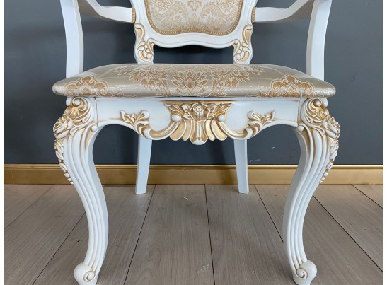 Стул Розалия с подлокотниками (белый, патина золото)