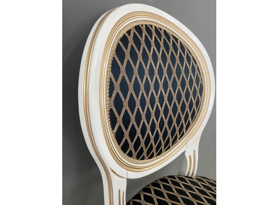 Стул барный Медальон (белый, патина золото)