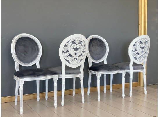 Стул с декоративной спинкой Медальон Винтаж (белый, патина серебро)