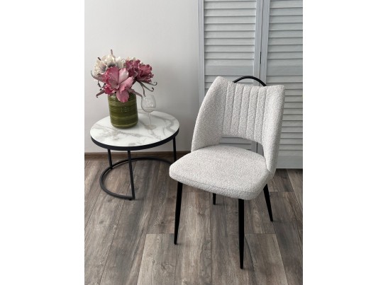 Стул JANETY UF998-14 светло-серый, букле / черный каркас / Товарный знак DISAUR в Каменске-Уральском