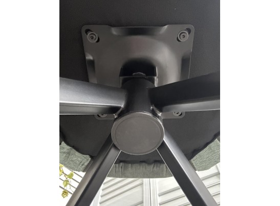 Стул BERRIES 360 град., Зеленый Loris-39, велюр/темно-зеленый 7525-156, велюр/ черный каркас, DISAUR