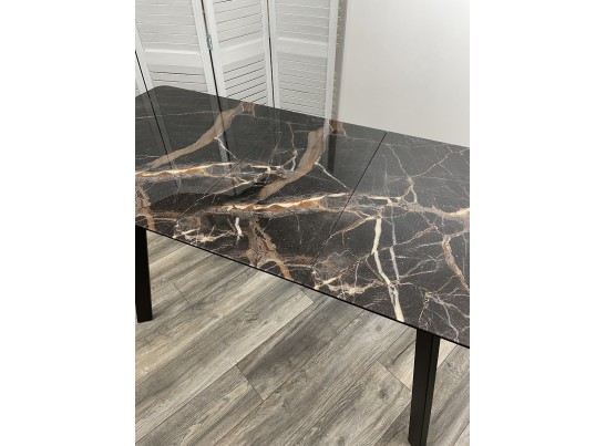 Стол АРУБА 140 МЕЙДЖИК, стекло / черный каркас в Каменске-Уральском